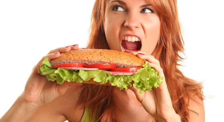  המחקר לא מוכיח כי קצב האכילה הוא הסיבה לסיכון המוגבר למחלה (צילום: Shutterstock)