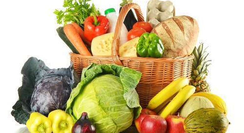 תזונה בריאה כוללת צריכה גבוהה של ירקות, פירות, דגנים מלאים, אגוזים ודגים (צילום: Shutterstock)