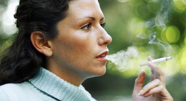 עישון הוא גורם הסיכון העיקרי לחסמת הריאה (צילום: סטוק פוטוז) 
