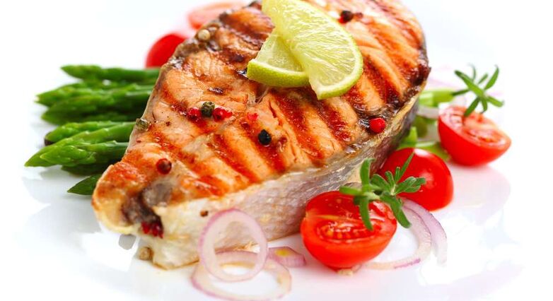 העדיפו דגים. צריכת בשר מעלה סיכון להשמנה (צילום: Shutterstock)