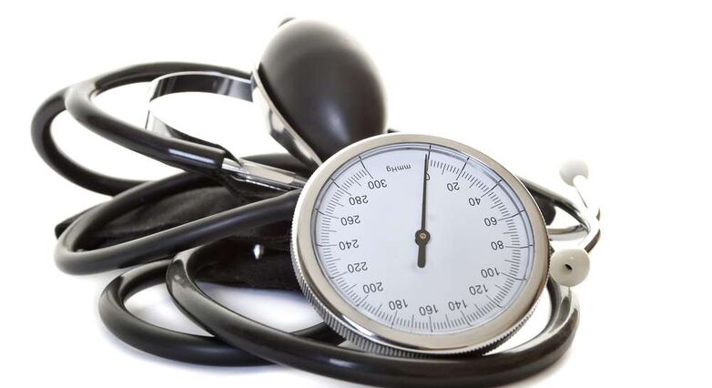 יש לנסות ולשמור על ערכי לחץ דם יציבים לאחר מתן הטיפול לשבץ (צילום: Shutterstock)