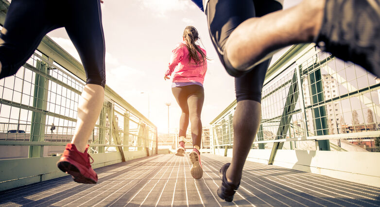 ריצה מוסיפה לנו יותר זמן לחיים מהזמן שאנו מבלים בריצה. לפי החישוב הגס – שעת ריצה מאריכה את החיים בשבע שעות (צילום: Shutterstock)