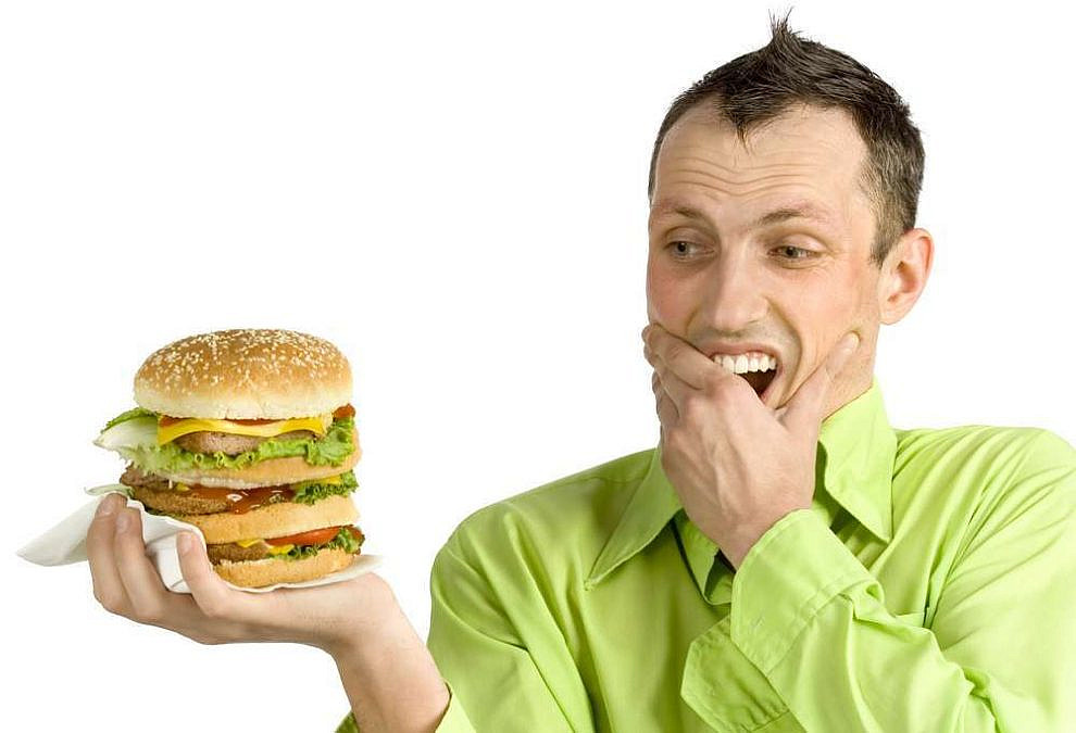 הפרעה בולמוסית גובה מחיר כבד מגברים (צילום: Shutterstock) הפרעה בולמוסית גובה מחיר כבד מגברים (צילום: Shutterstock)