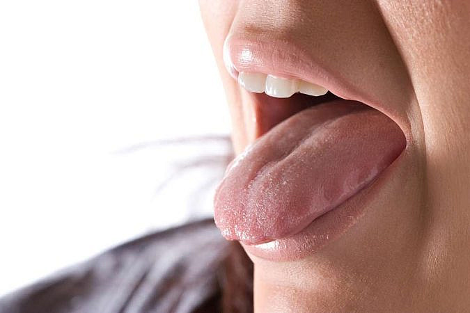 בדיקת סוכר ללא דקירה (צילום: Shutterstock)